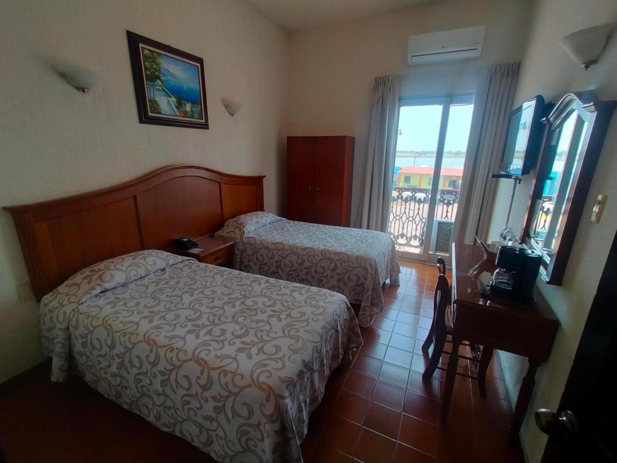 Hotel Posada Dona Lala Tlacotalpan Extérieur photo